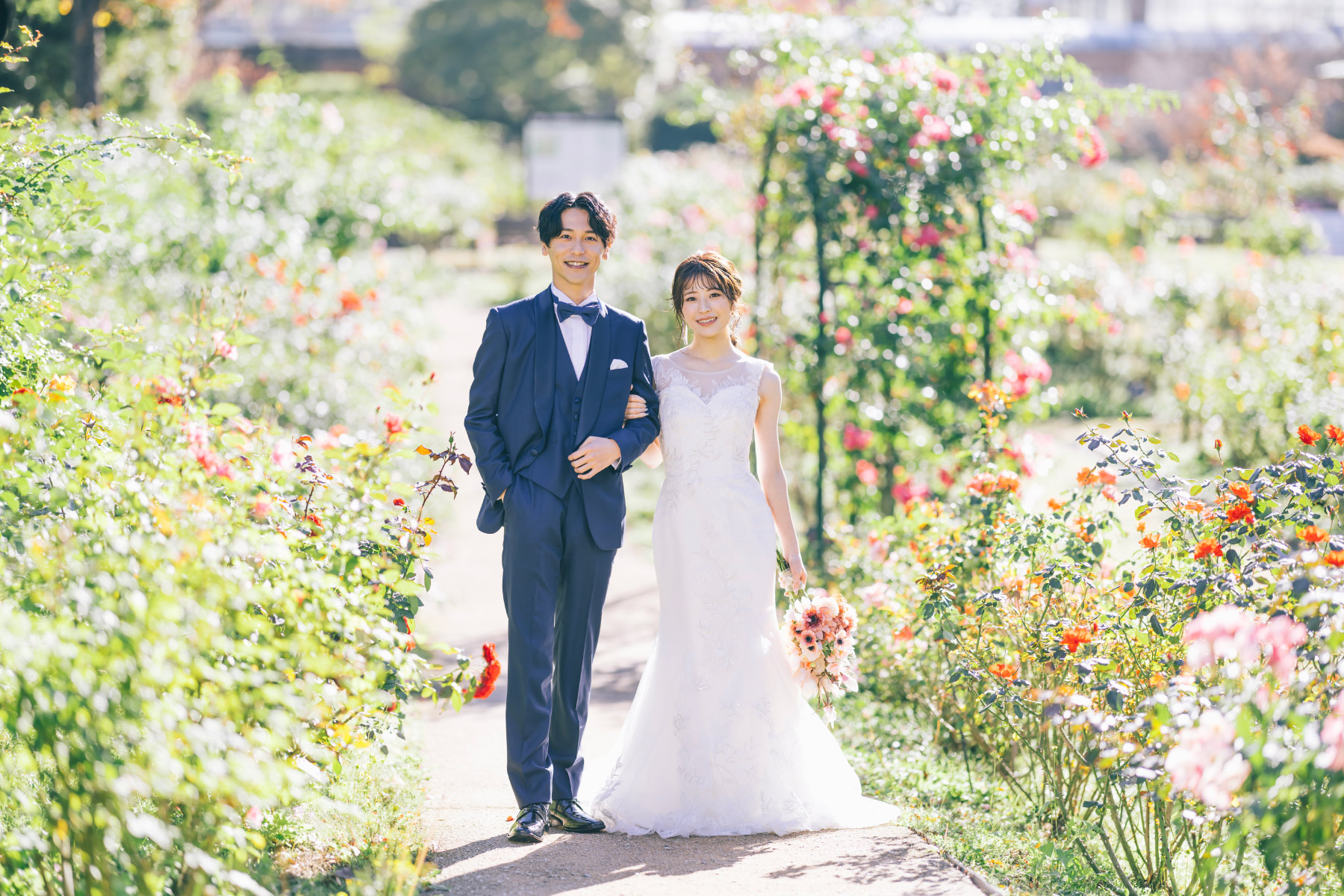 福岡市植物園で撮る色彩豊かな花々に囲まれたロケーションフォト