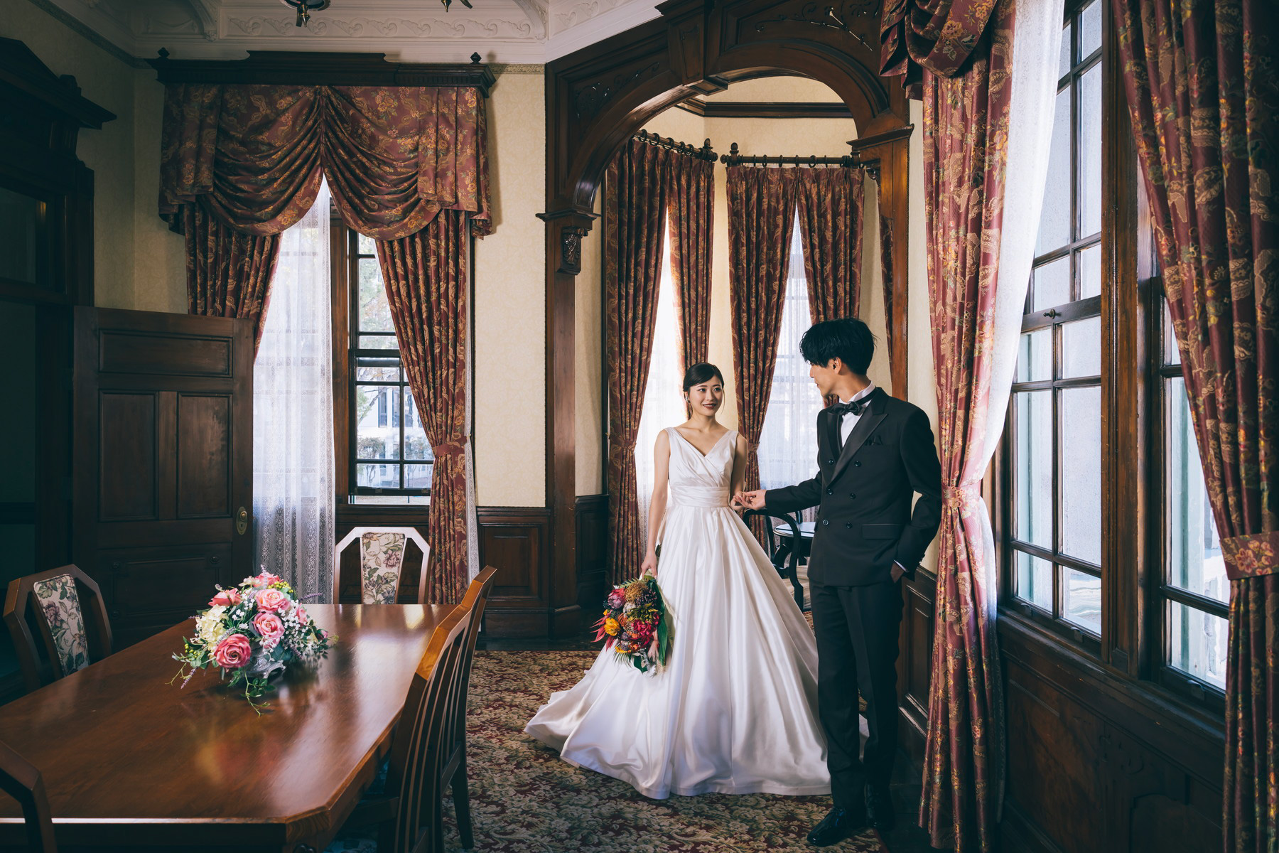 貴賓館で撮影するロマンティックなロケーションフォト