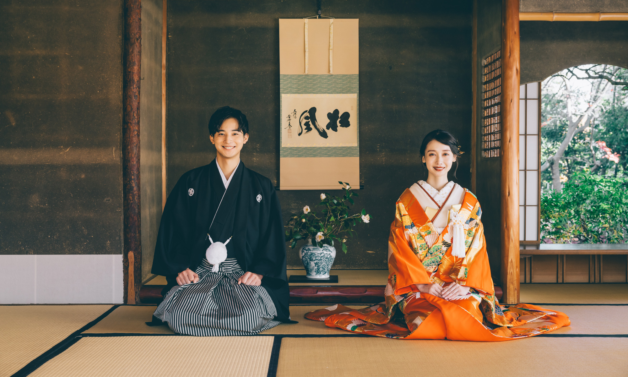友泉亭で撮影する伝統的な和装ロケーションフォト