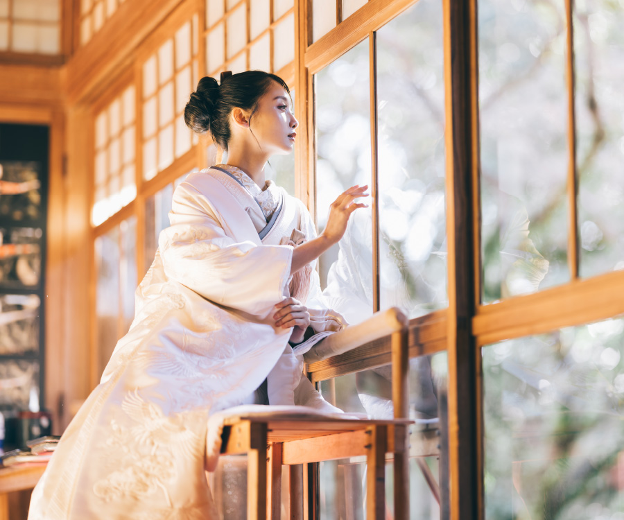 満面の笑みを浮かべる新婦様のソロショット