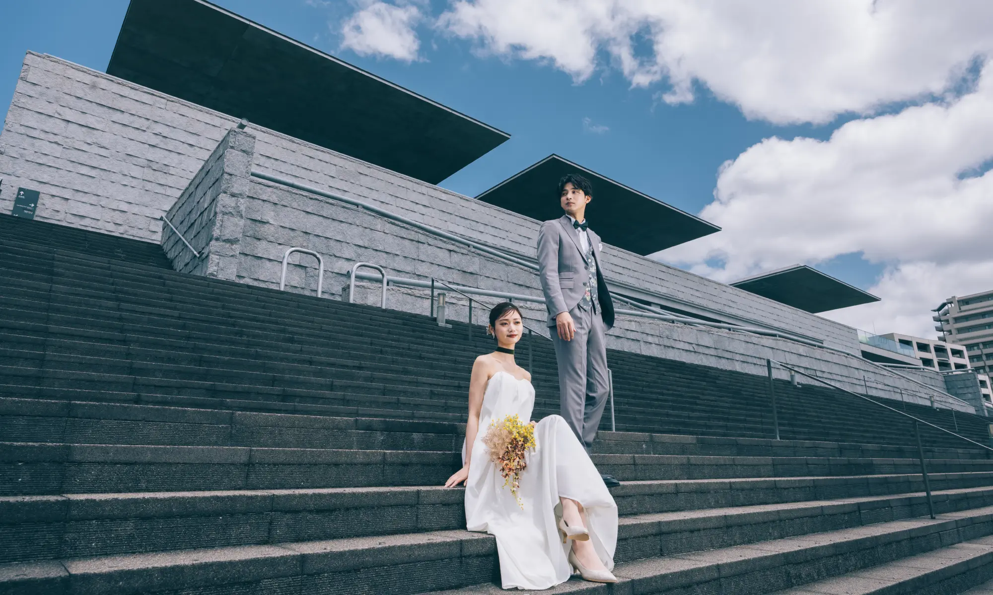 兵庫県立美術館で撮影するロケーションフォト