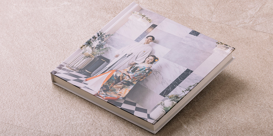 デザインされた正方形のアルバム