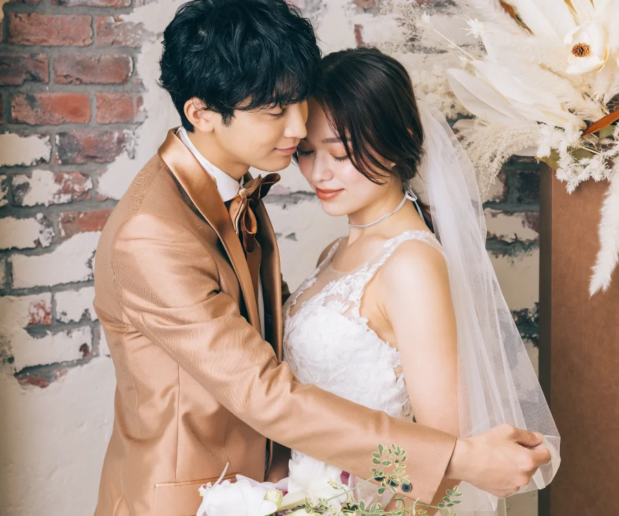 赤レンガと色打掛の対比が華麗な新婦様の和装前撮り