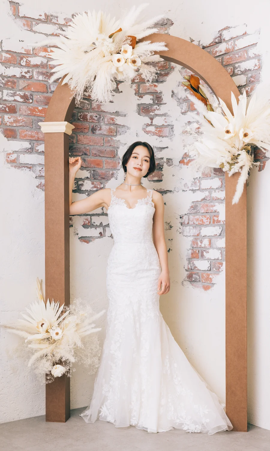 打掛に馴染んだ花束を持つ新婦様の和装前撮り