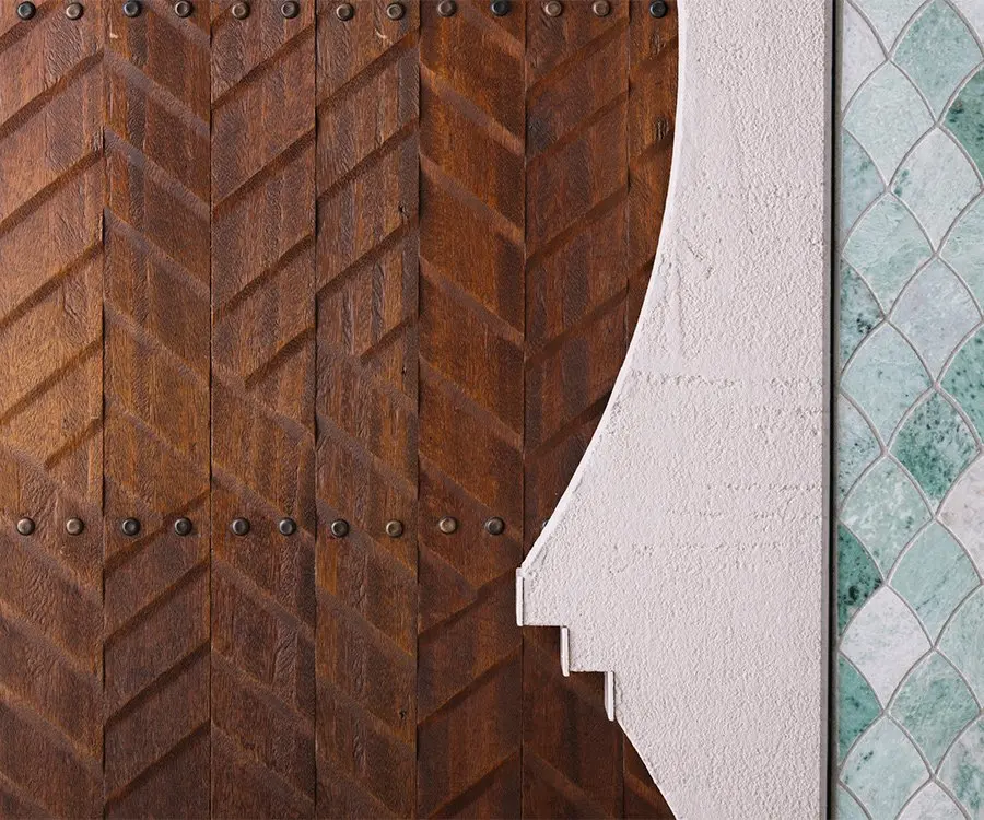 ブーケを抱えた新婦様のウェディングフォト