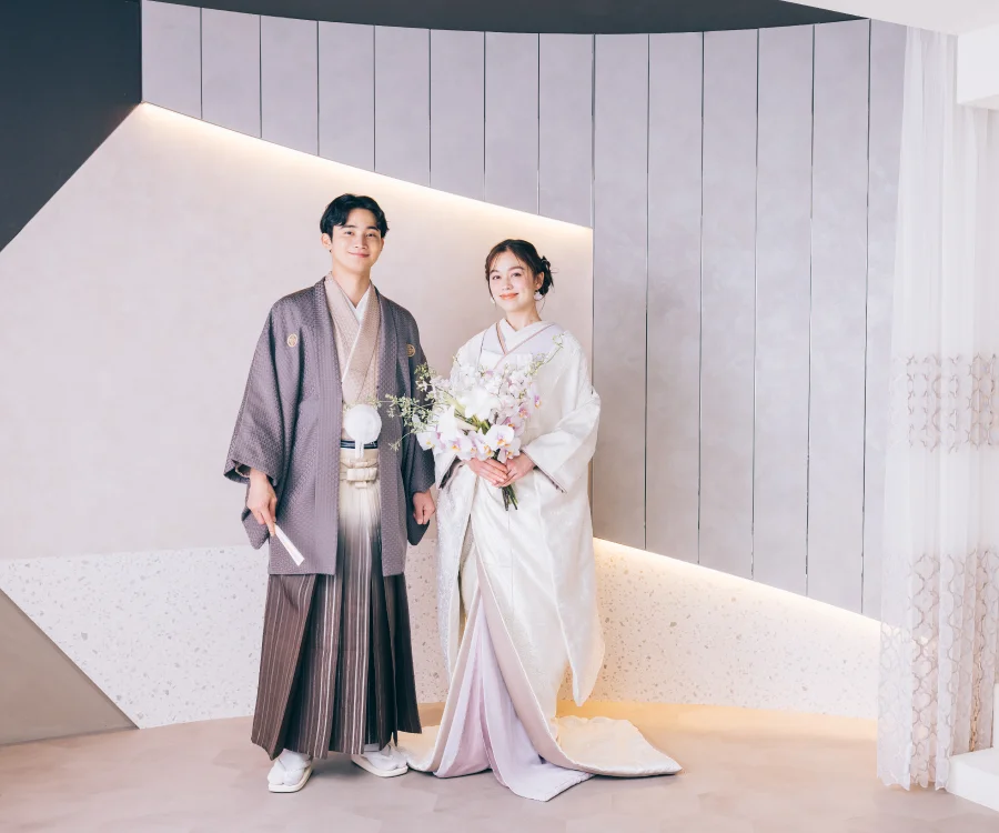 パリ・カンボン通りのスタジオで撮る新郎新婦様の結婚写真