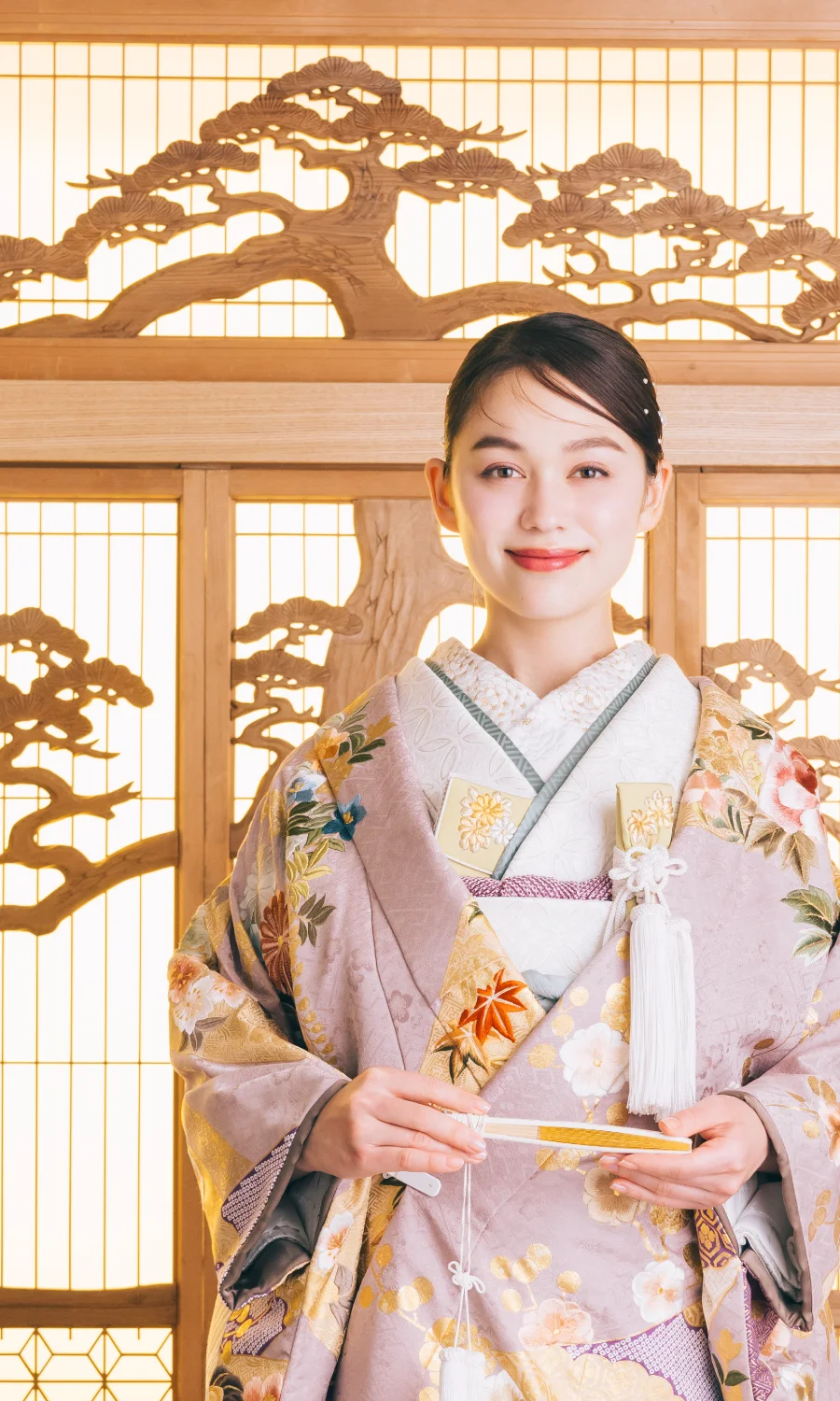 遠くを見つめる儚げな新婦様の和装前撮り