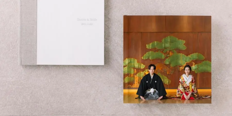 デザインされた正方形のアルバム