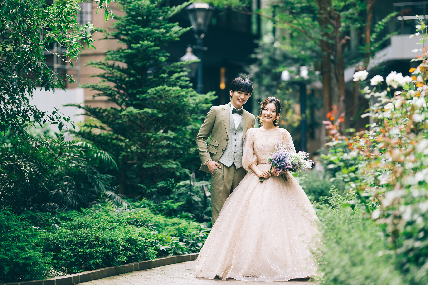 東京駅・丸の内で撮影する結婚写真