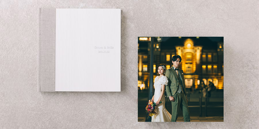 デザインされた正方形のアルバム