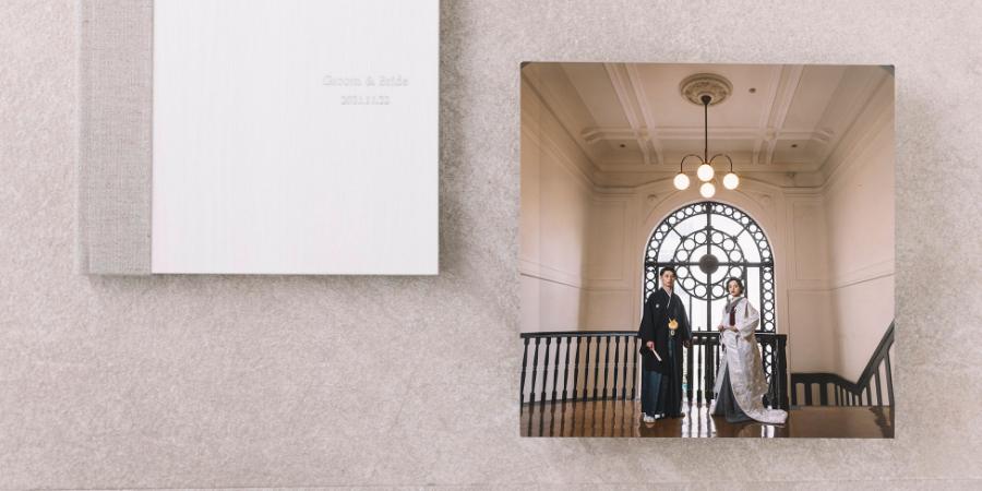 デザインされた正方形のアルバム