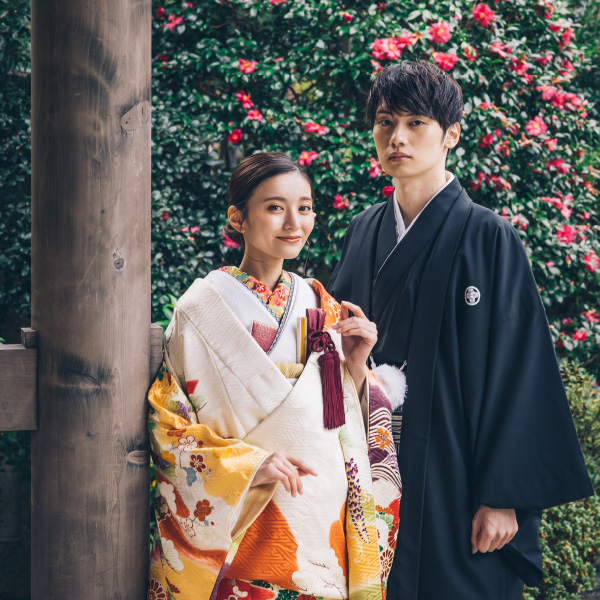 微笑む新婦様と堂々とした新郎様の和装前撮り