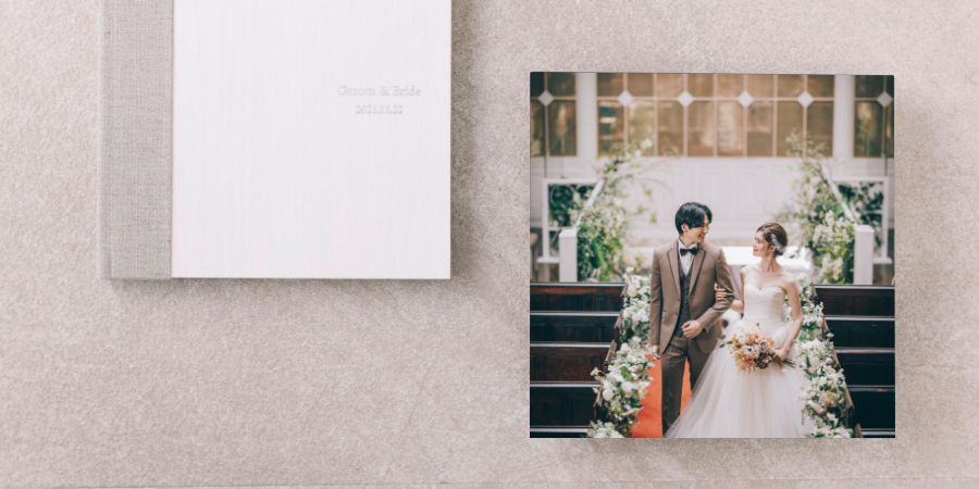 デザインされた正方形のアルバム